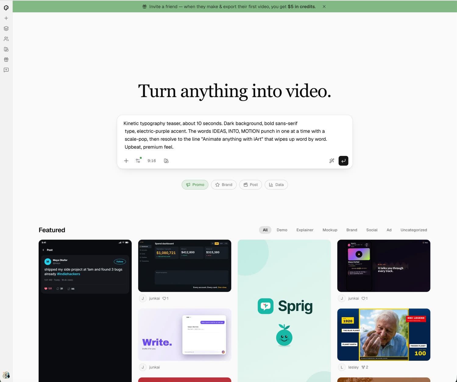 La zone de prompt d'iArt avec un prompt de teaser en typographie cinétique saisi, ainsi que les options Promo / Brand / Post / Data et une galerie d'exemples de vidéos générées